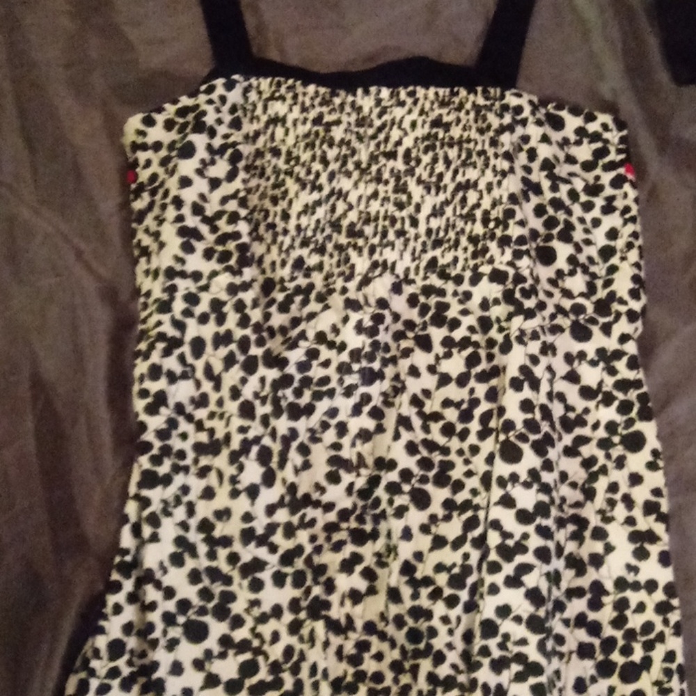 Dress - Picture 4 of 4
